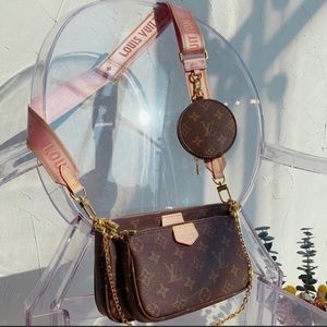 Louis Vuitton 3 in one Pochette